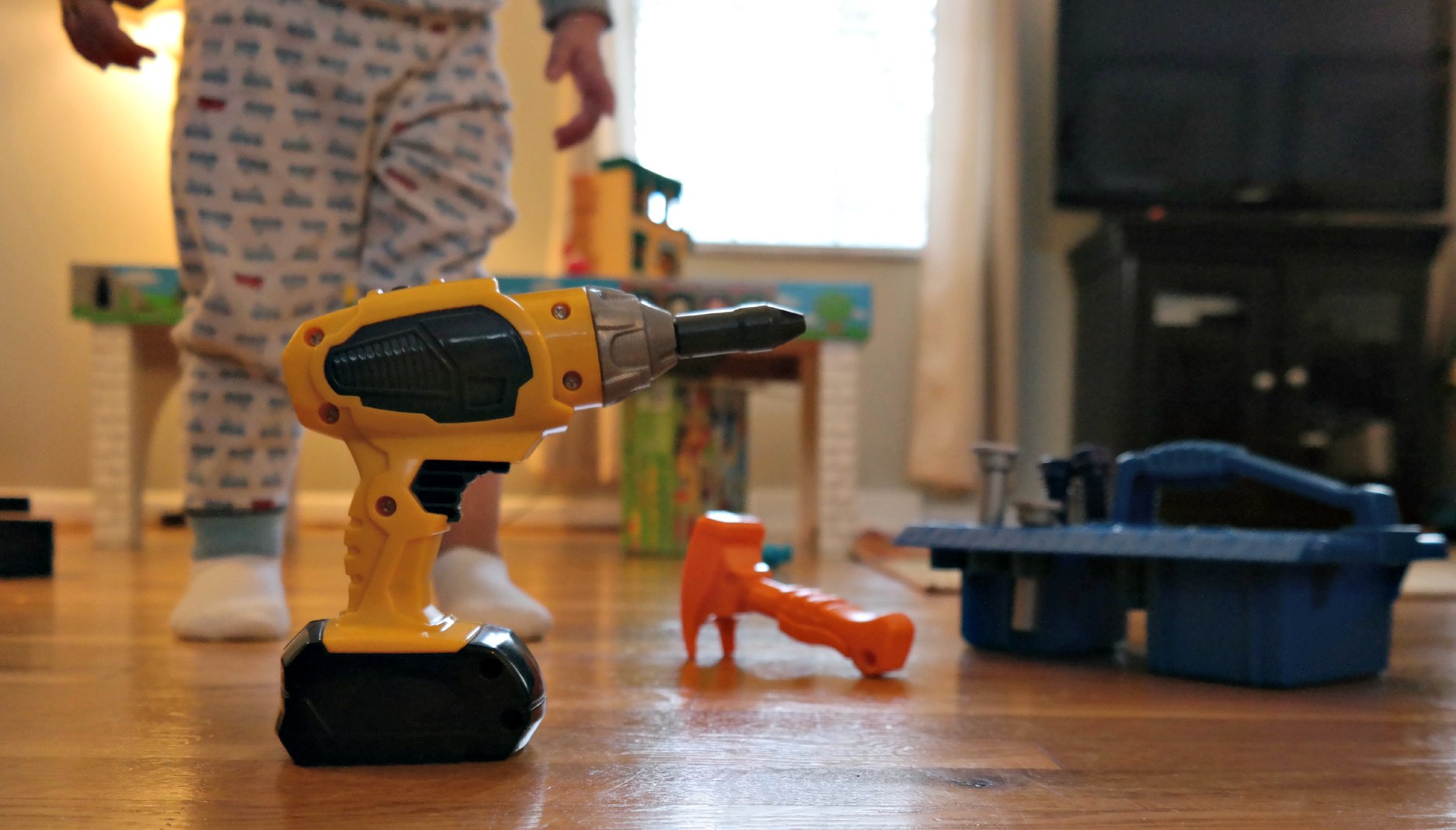 Pretend toys for 2-year-olds: Tools